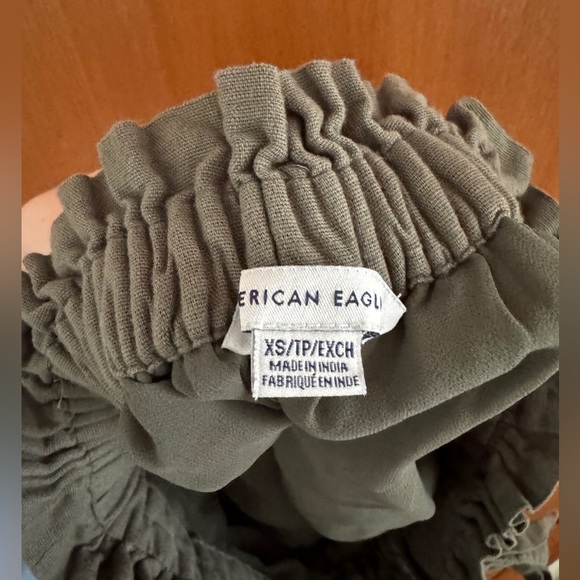 American Eagle Cotton-Linen Blend High Rise Shorts w/ Tie Belt in Olive Green - Picture 3 of 5